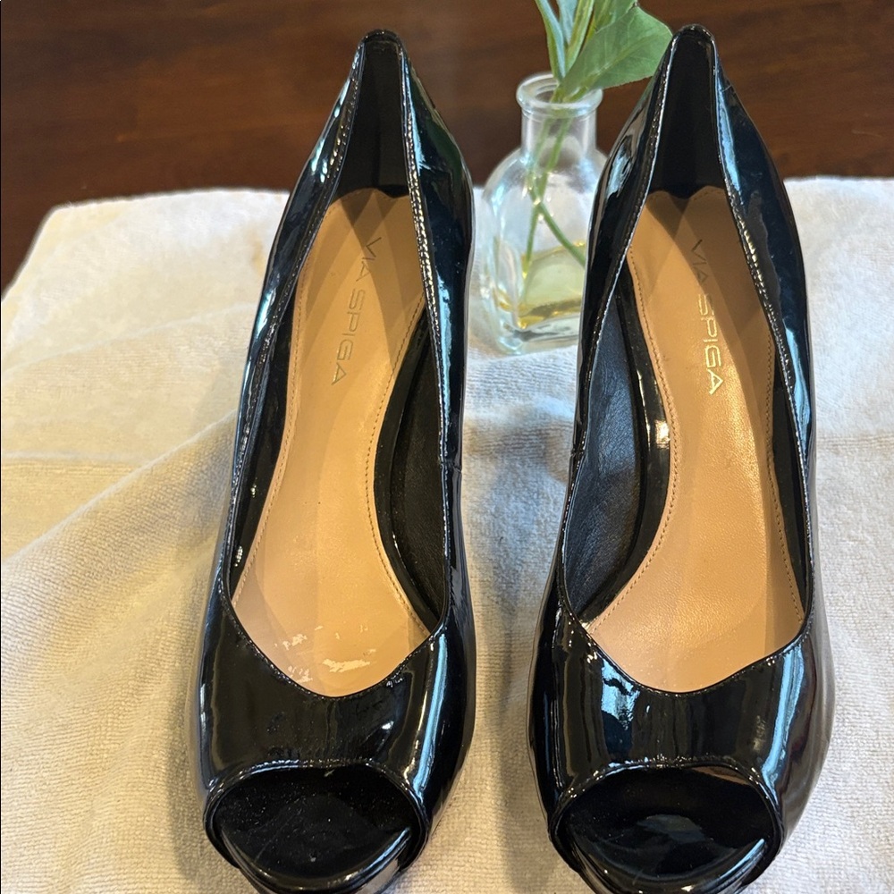 Via Spiga Black Patent Leather Peep Toe Heels